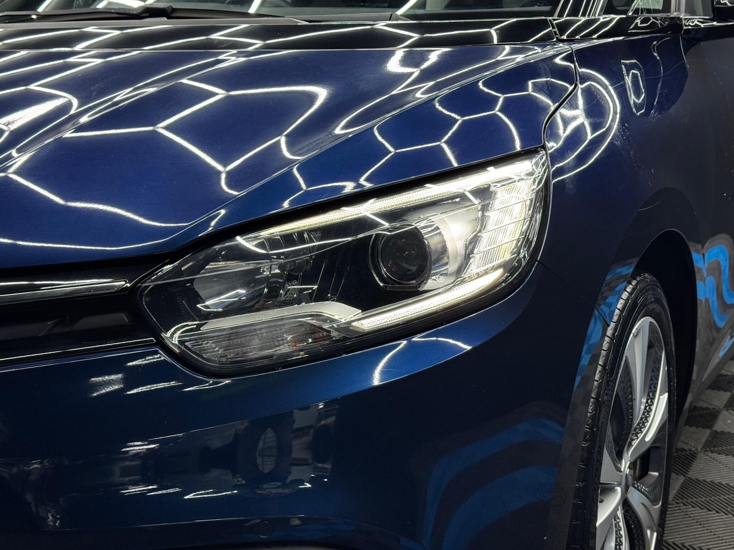 Used Renault Scenic 2017 for sale - 76728900: Photo 52