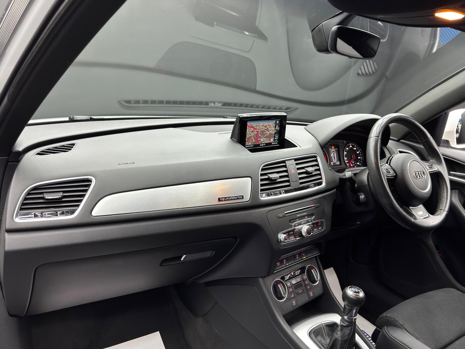 Used Audi Q3 for sale - 76995474: Photo 11