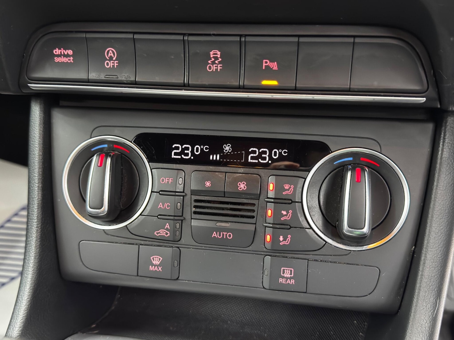 Used Audi Q3 for sale - 76995474: Photo 27