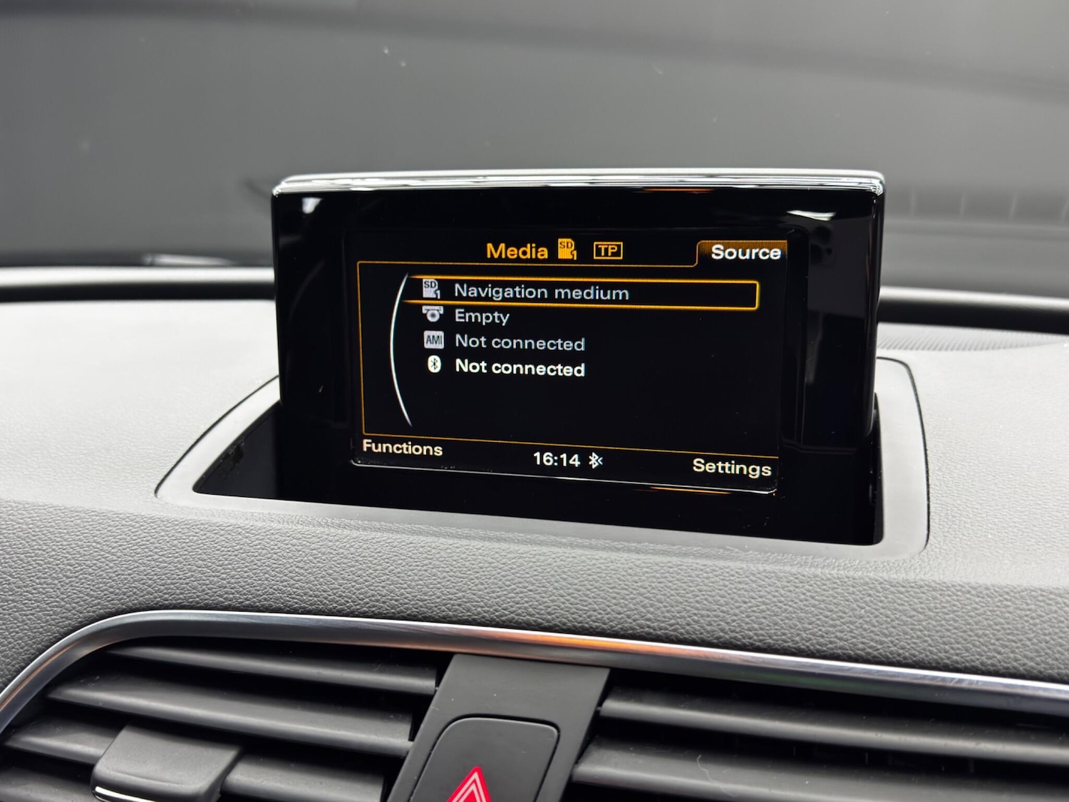 Used Audi Q3 for sale - 76995474: Photo 31