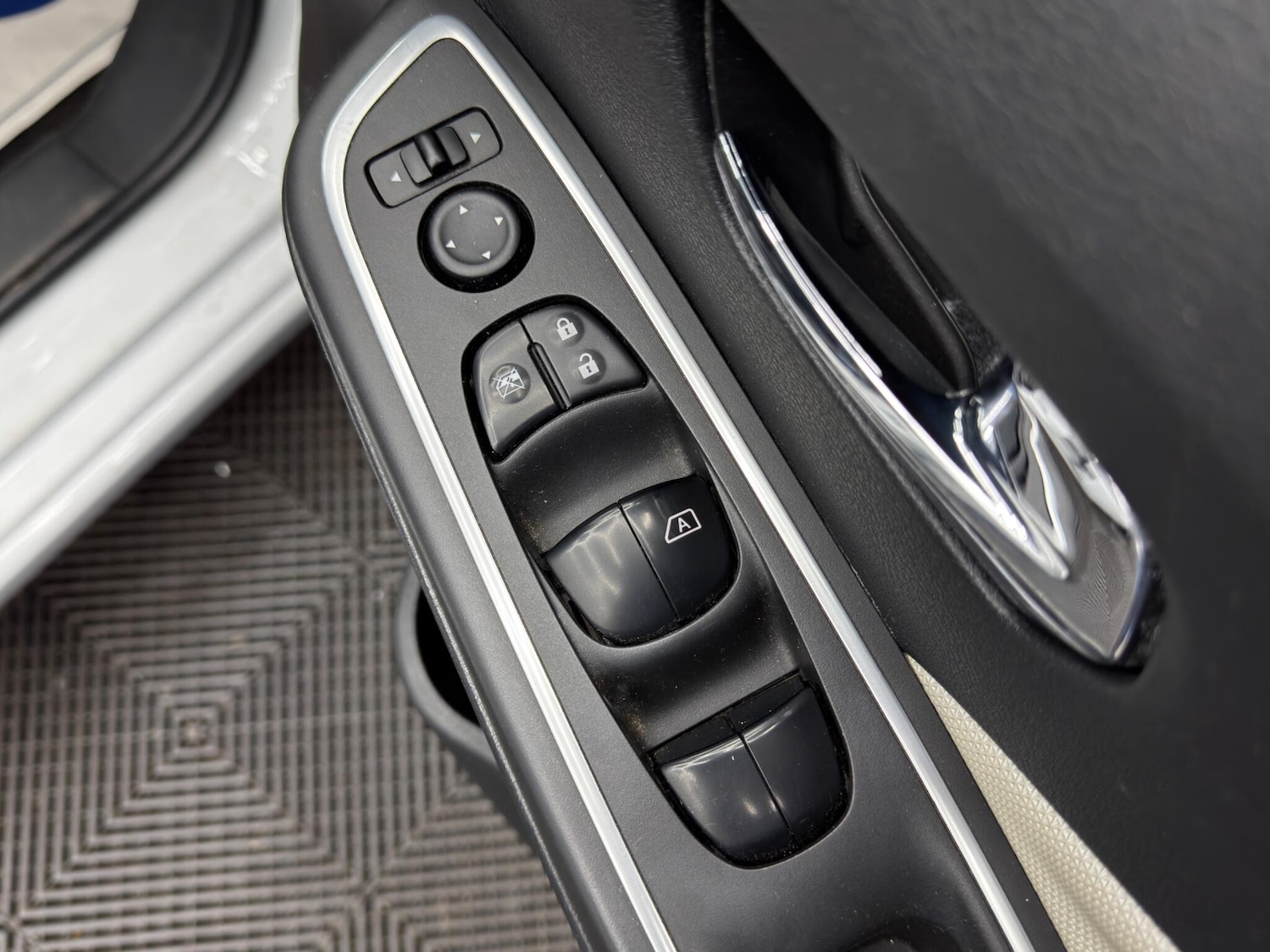 Used Nissan Micra for sale - 78007436: Photo 35