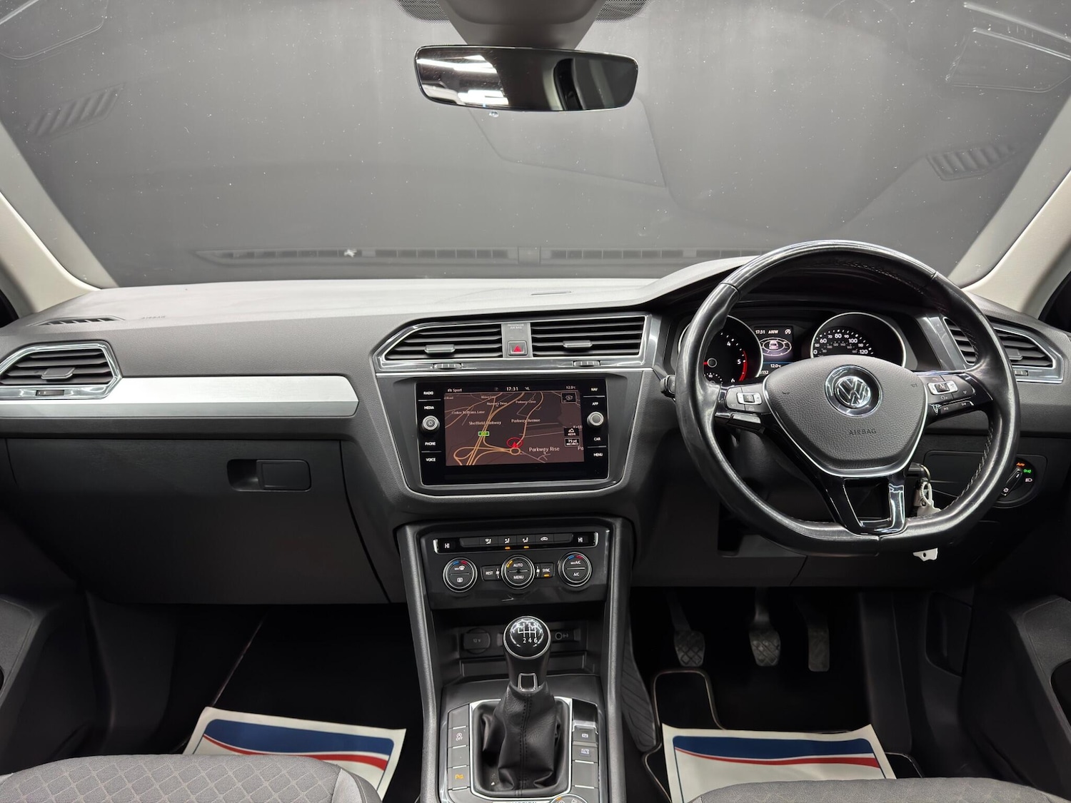 Used Volkswagen Tiguan for sale - 77737321: Photo 10