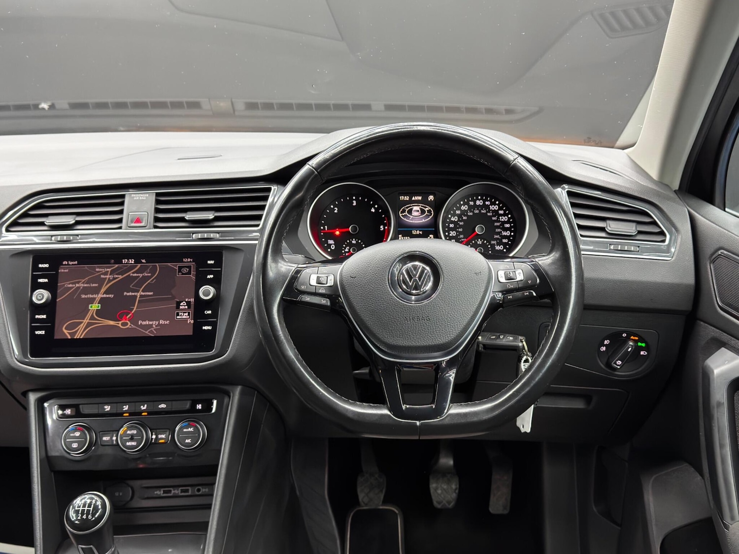 Used Volkswagen Tiguan for sale - 77737321: Photo 18