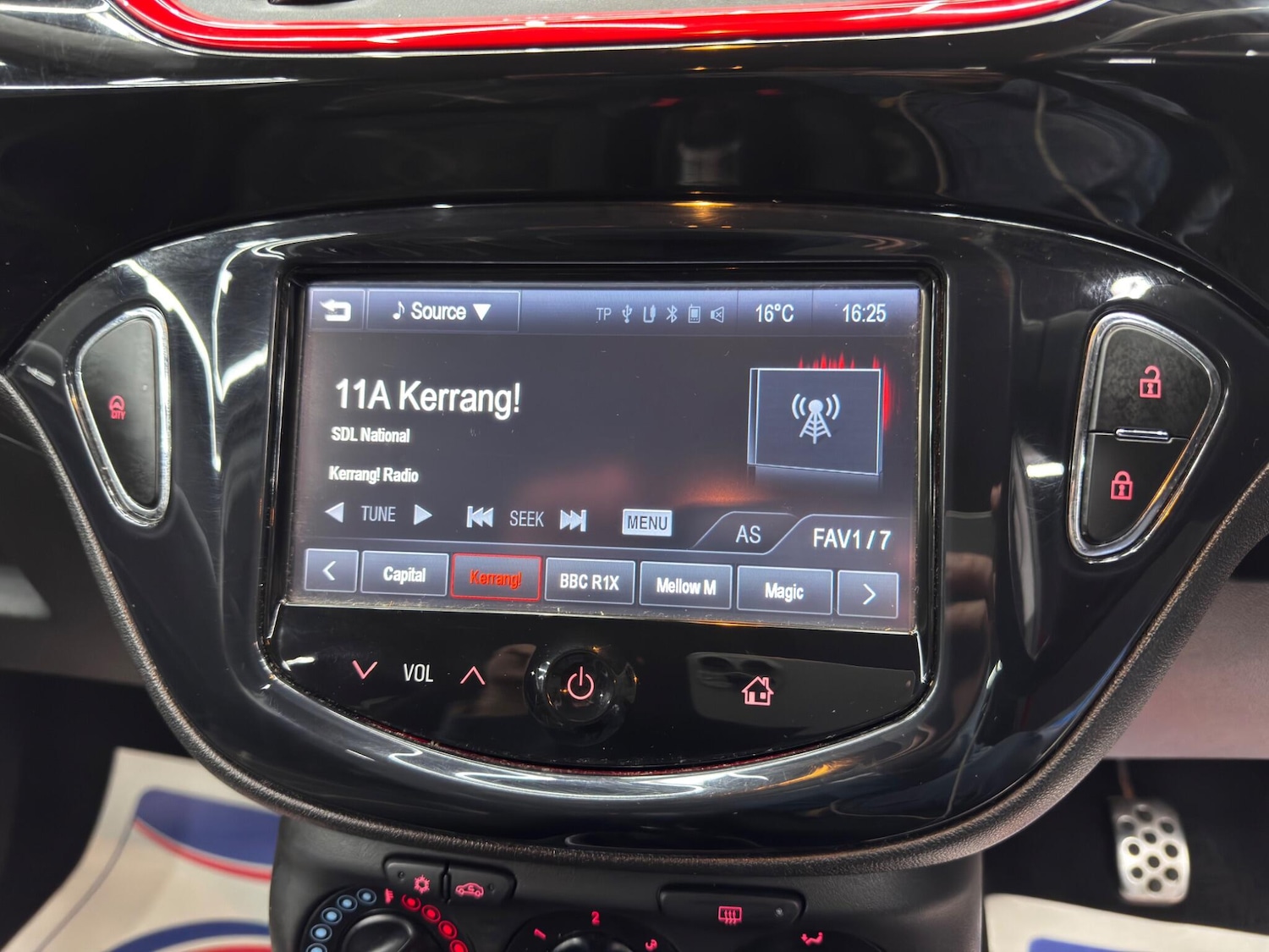 Used Vauxhall Corsa 2015 for sale - 76433295: Photo 27