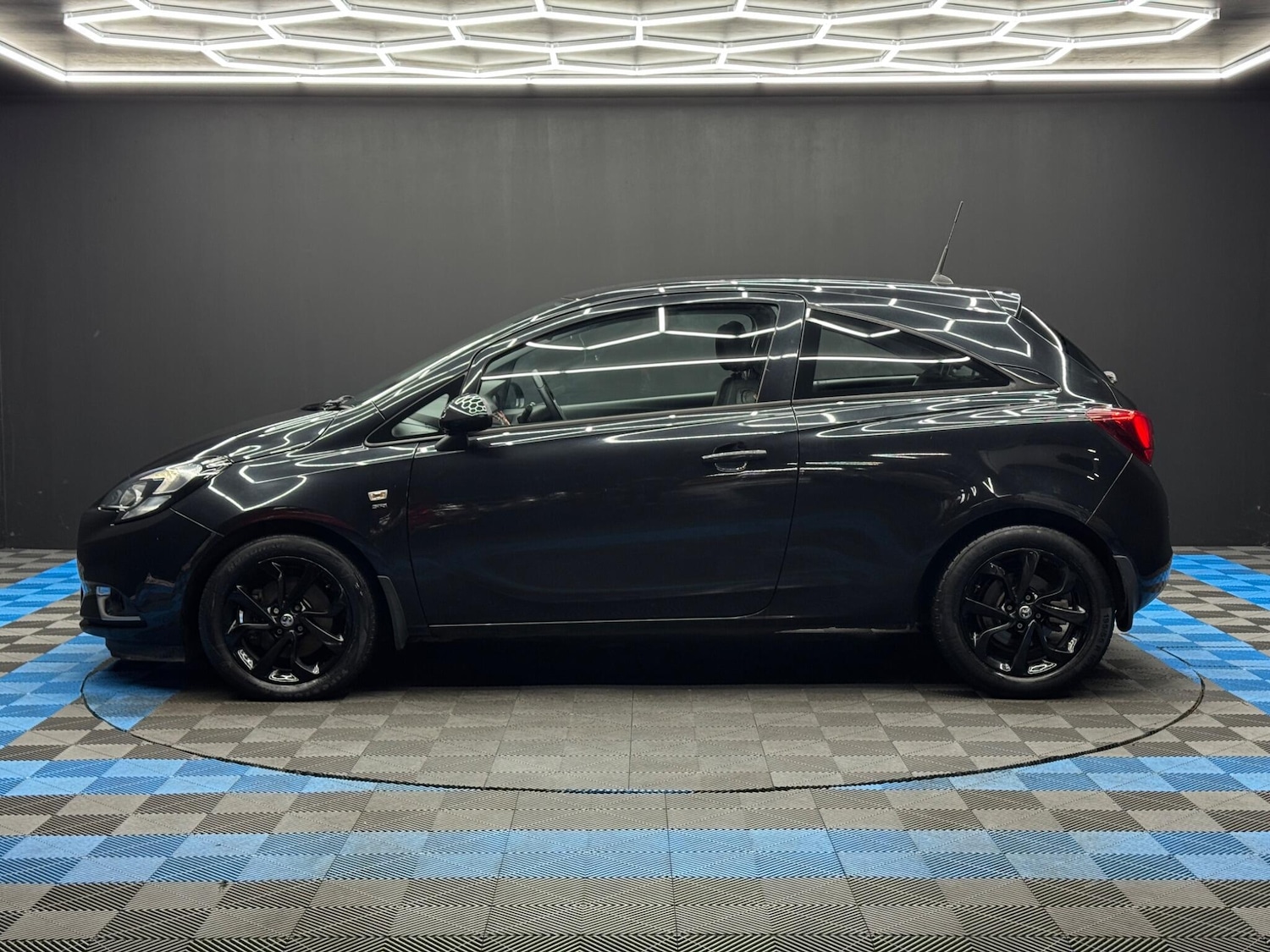 Used Vauxhall Corsa 2015 for sale - 77469302: Photo 8