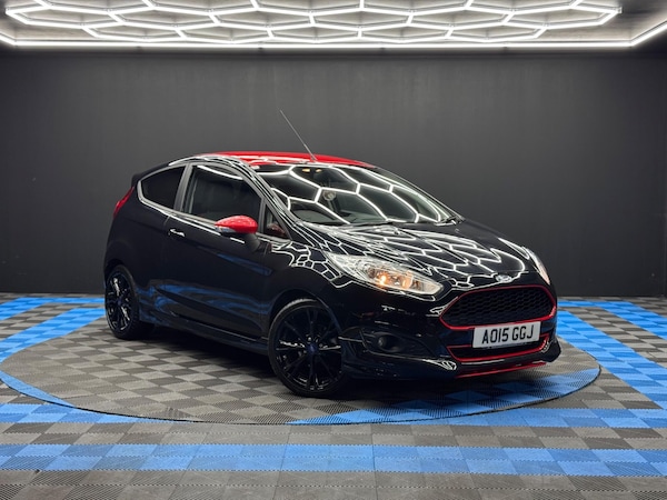 Used Ford Fiesta 2015 for sale - 76215532: Photo 1