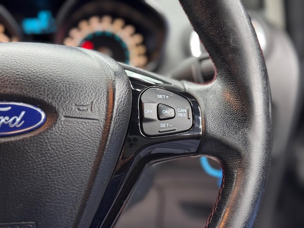 Used Ford Fiesta 2015 for sale - 76215532: Photo 20