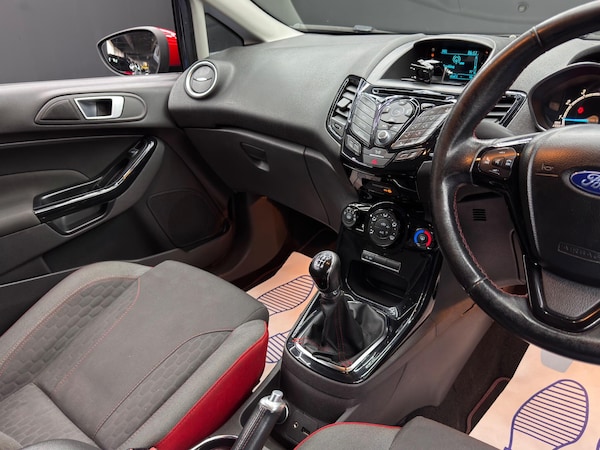 Used Ford Fiesta 2015 for sale - 76215532: Photo 22