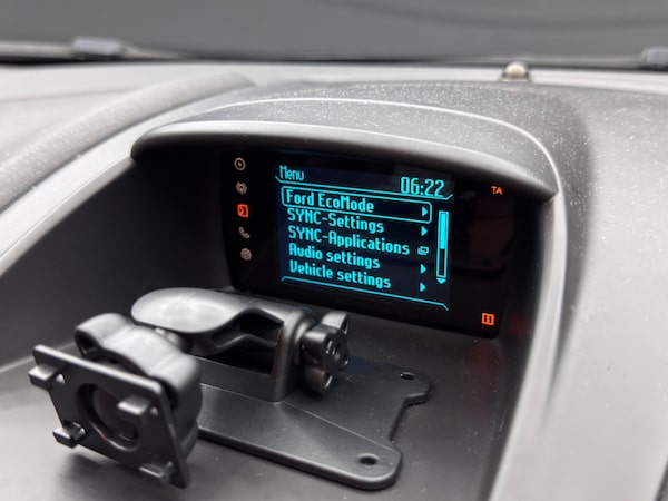 Used Ford Fiesta 2015 for sale - 76215532: Photo 32