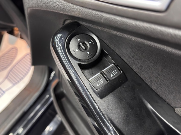 Used Ford Fiesta 2015 for sale - 76215532: Photo 38