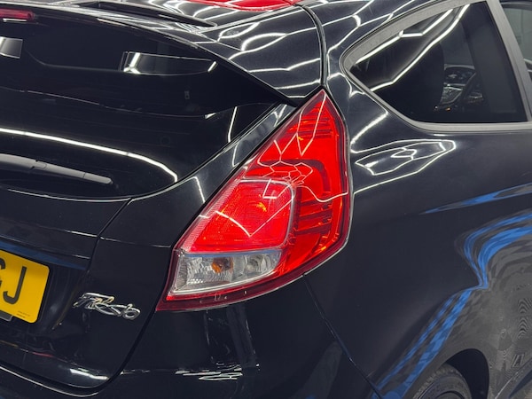 Used Ford Fiesta 2015 for sale - 76215532: Photo 40