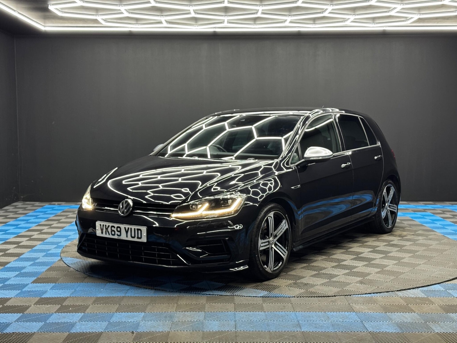 Used Volkswagen Golf 2019 for sale - 77737191: Photo 3