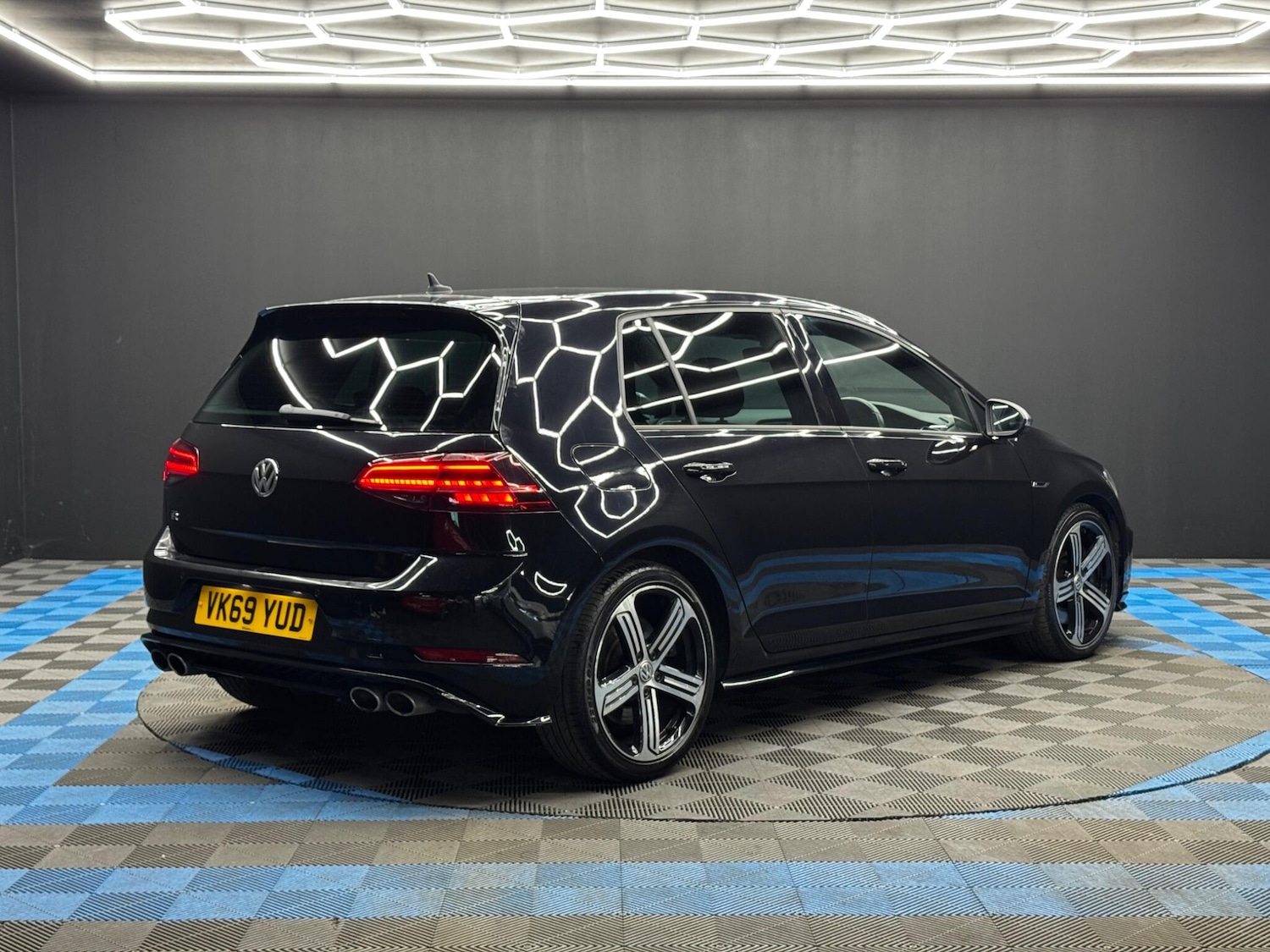 Used Volkswagen Golf 2019 for sale - 77737191: Photo 5