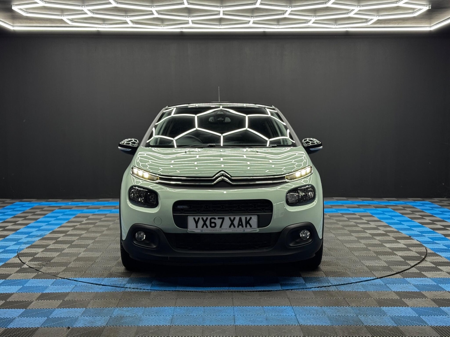 Used Citroen C3 2017 for sale - 76953594: Photo 2