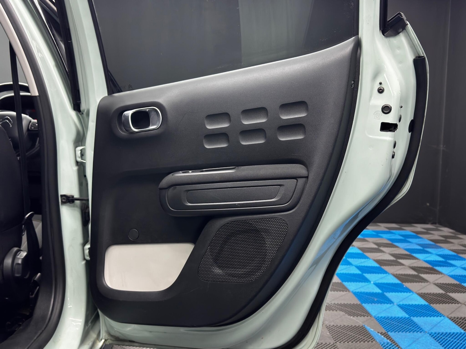 Used Citroen C3 2017 for sale - 76953594: Photo 38