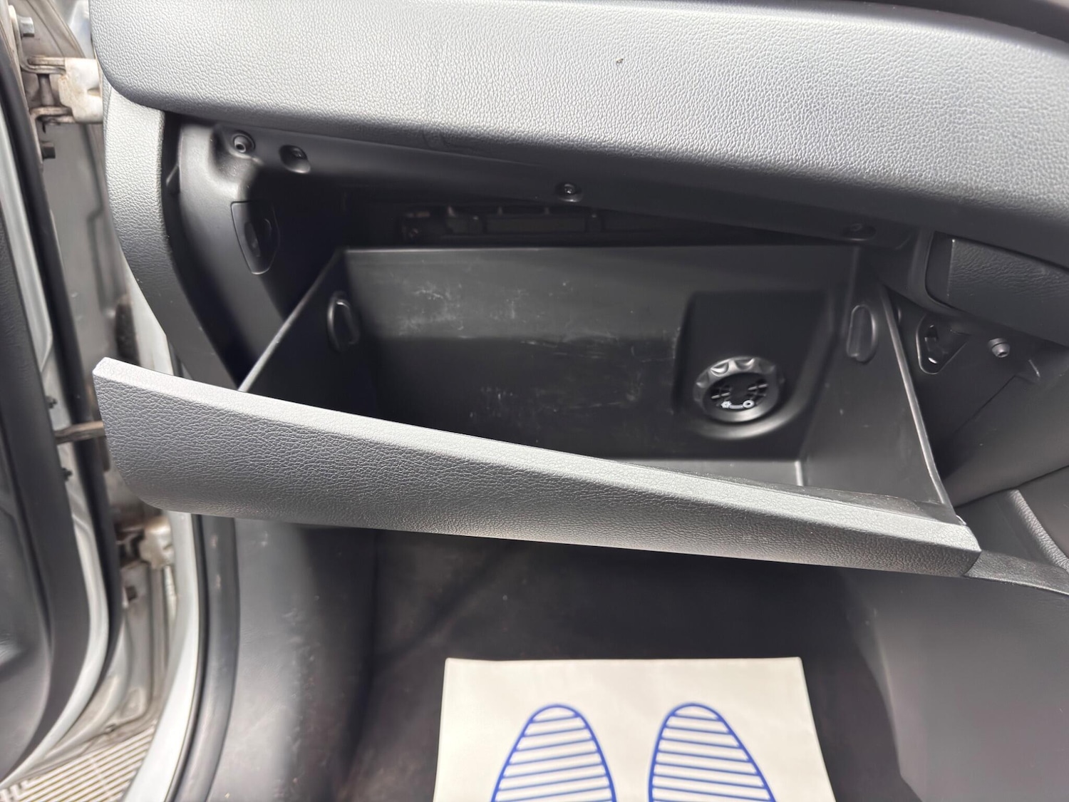 Used Kia Carens 2015 for sale - 76214193: Photo 32