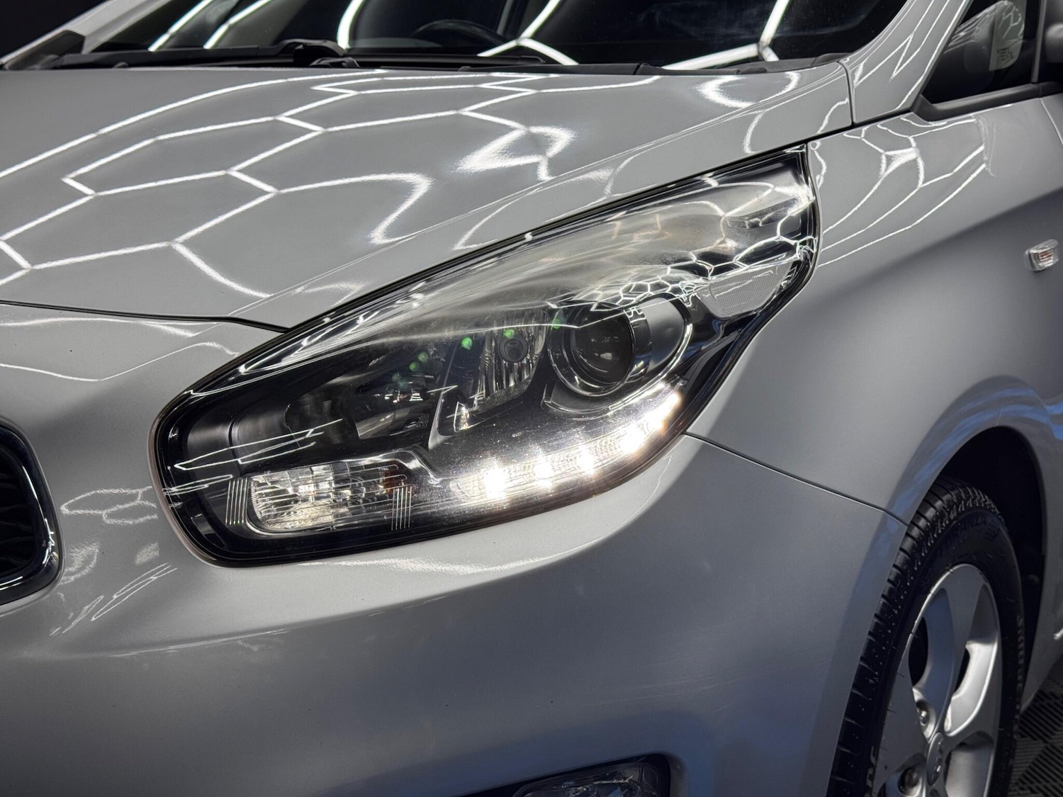 Used Kia Carens 2015 for sale - 76214193: Photo 40