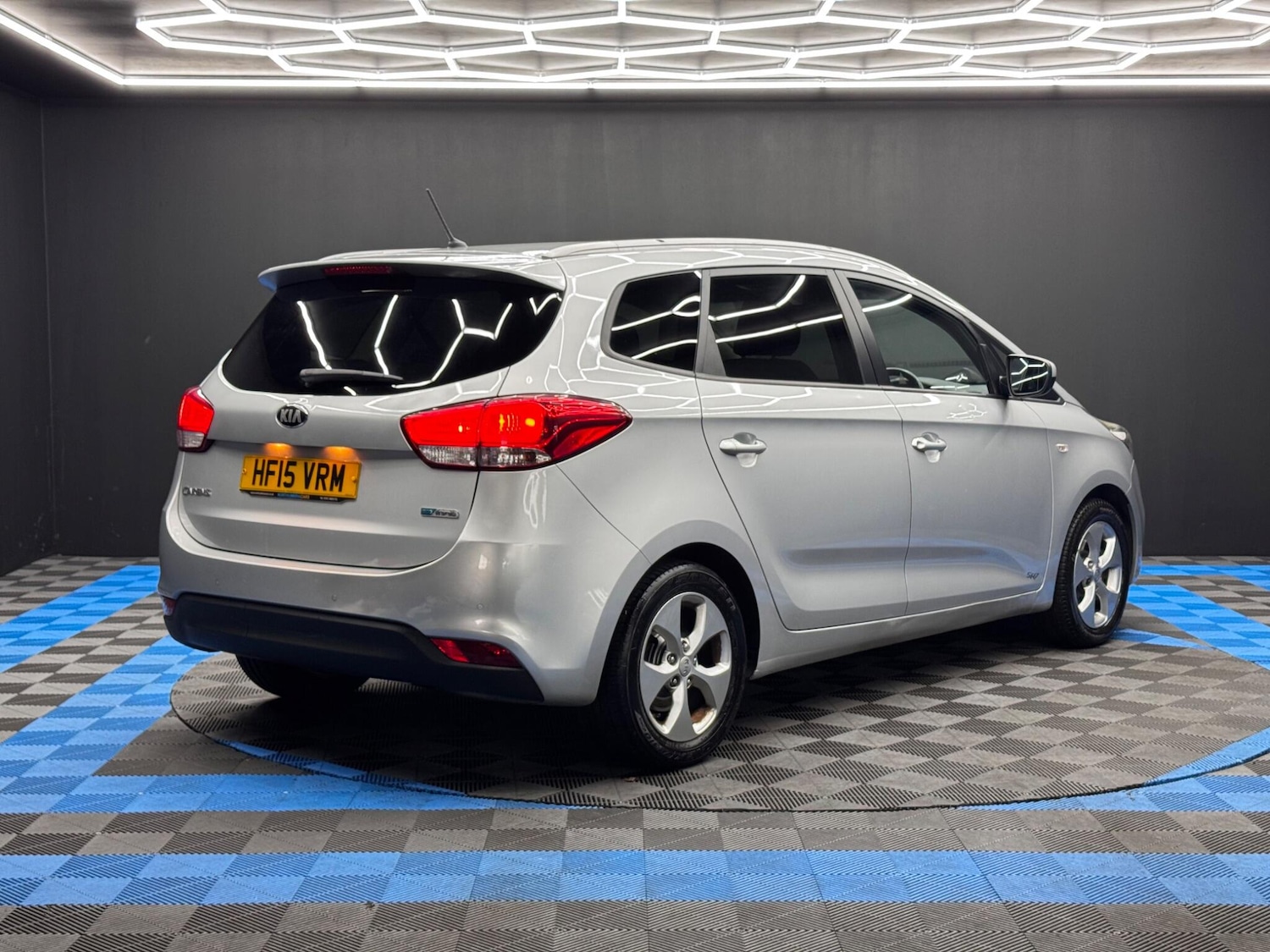 Used Kia Carens 2015 for sale - 76214193: Photo 5