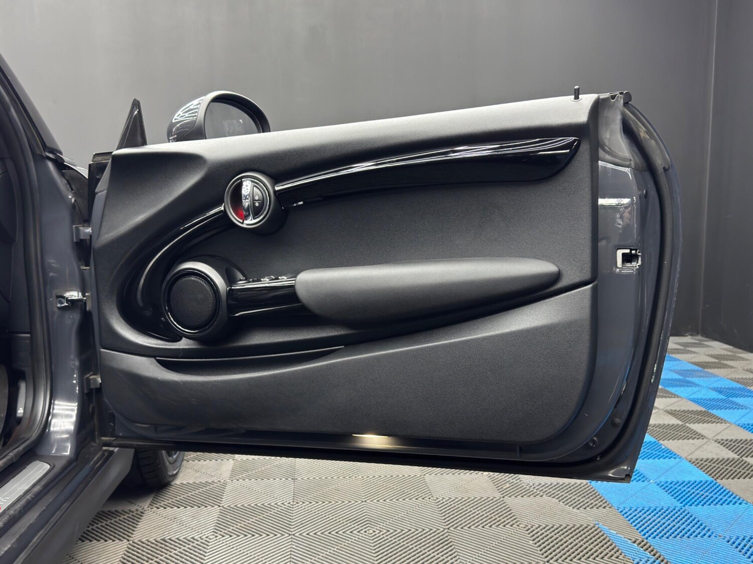 Used MINI Convertible 2016 for sale - 78171473: Photo 40