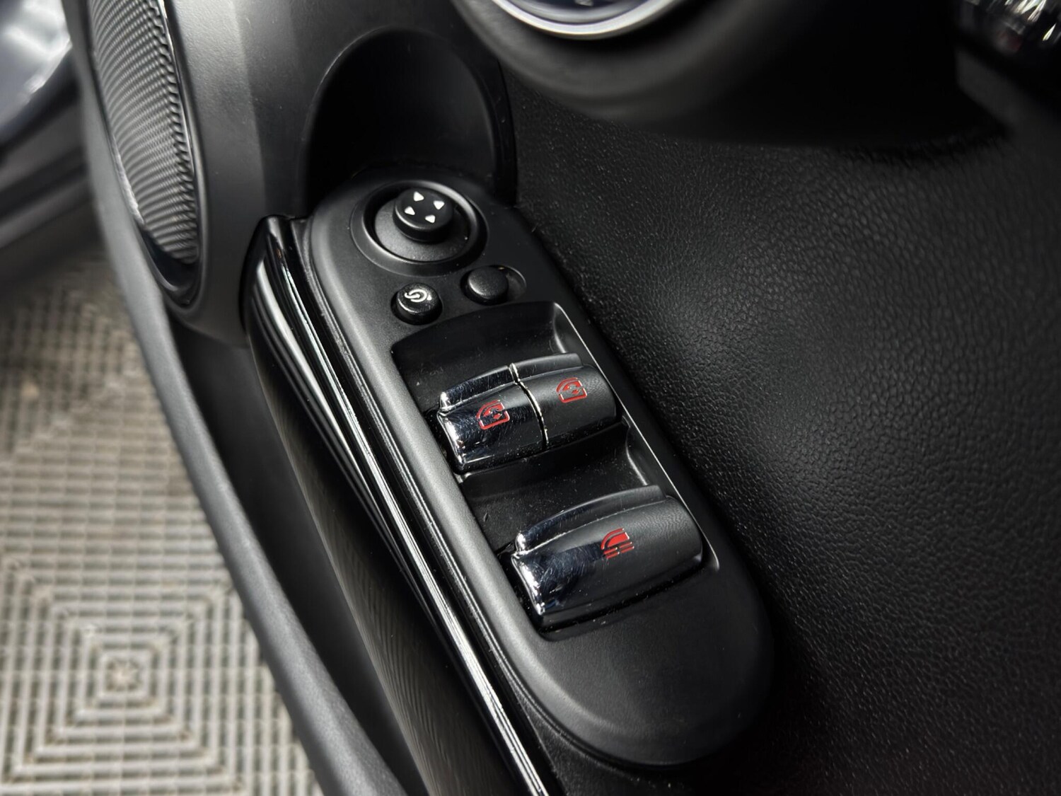 Used MINI Convertible 2016 for sale - 78171473: Photo 42