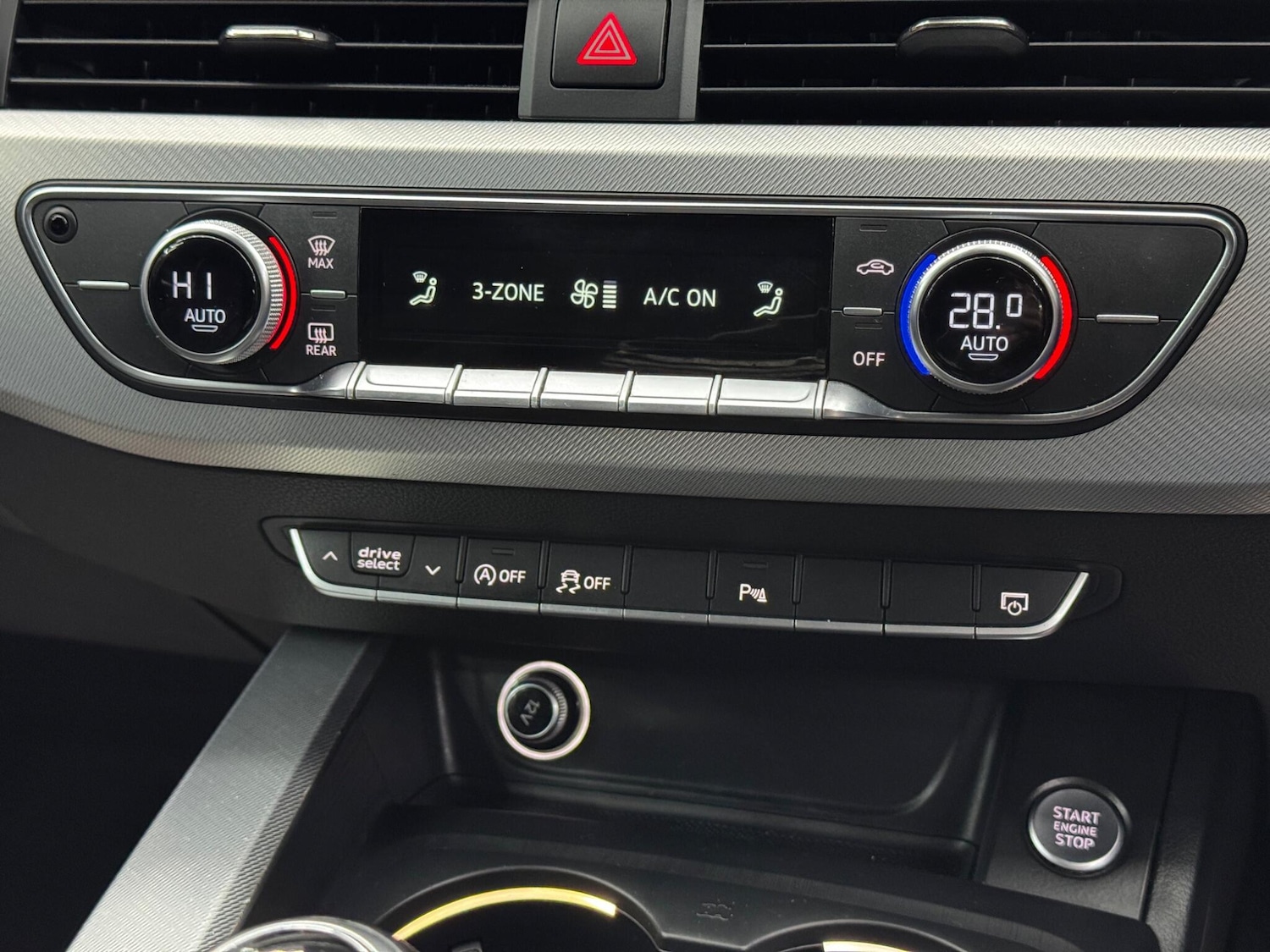 Used Audi A4 Avant for sale - 78127466: Photo 27