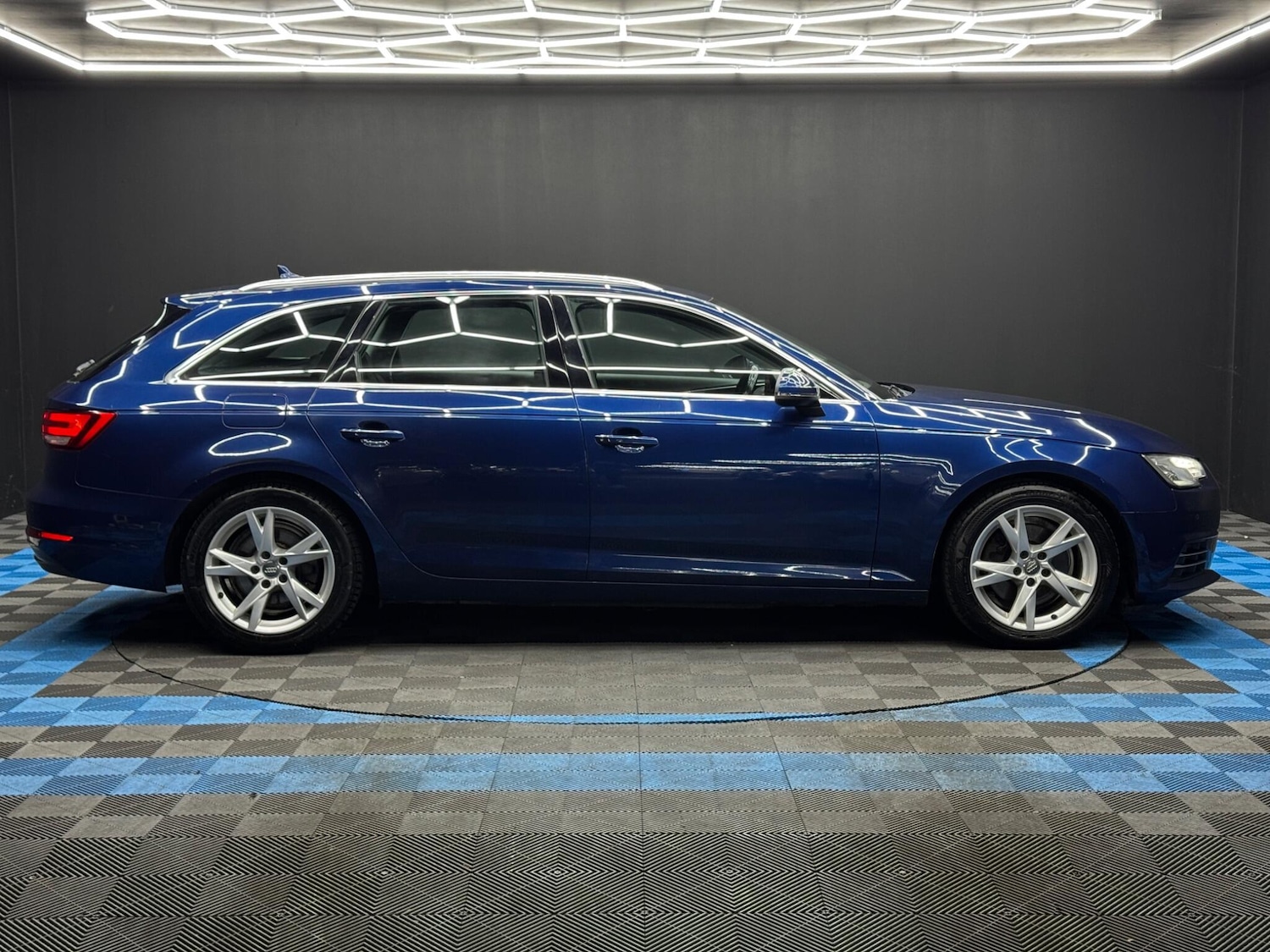 Used Audi A4 Avant for sale - 78127466: Photo 4