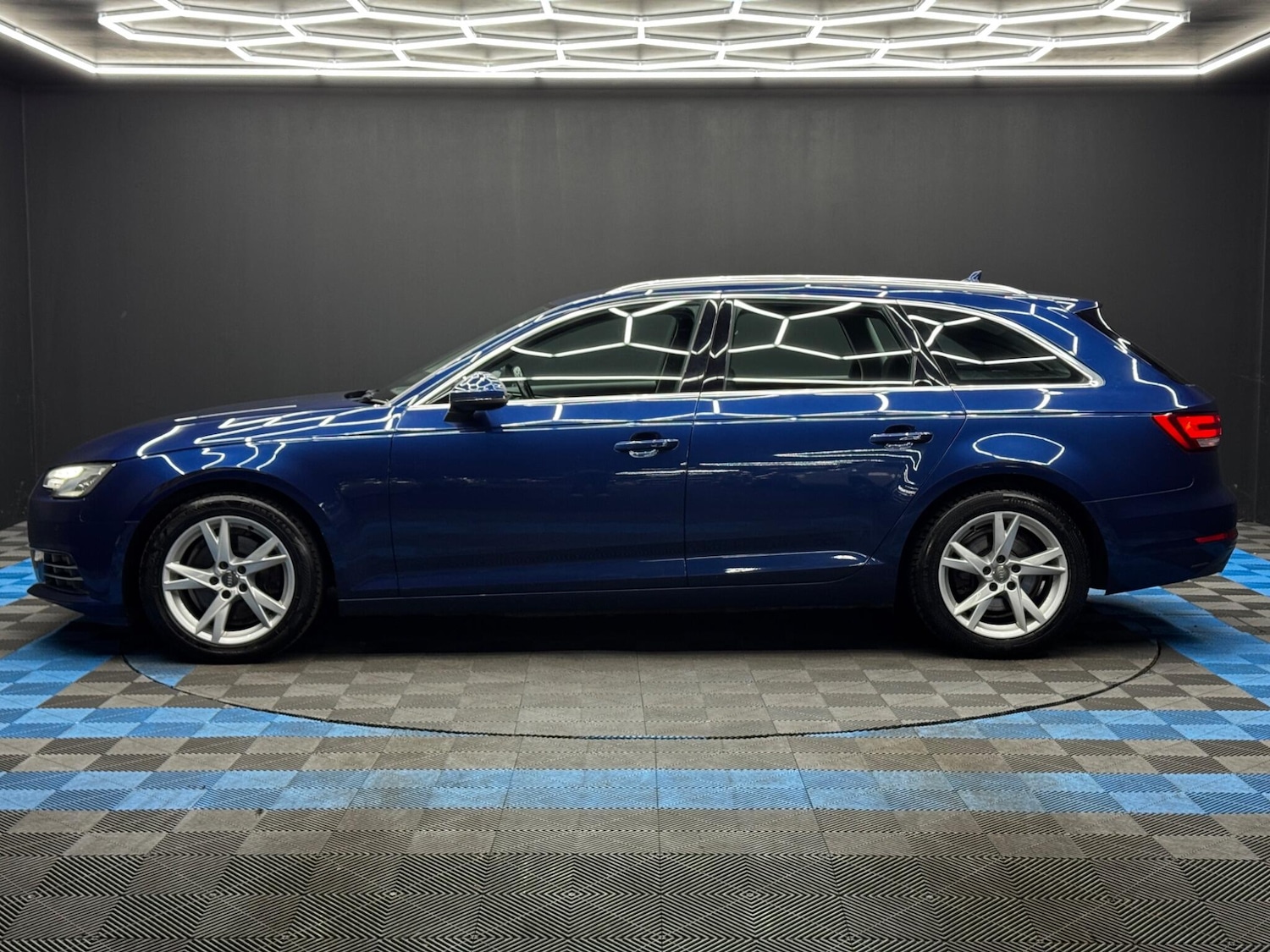 Used Audi A4 Avant for sale - 78127466: Photo 8