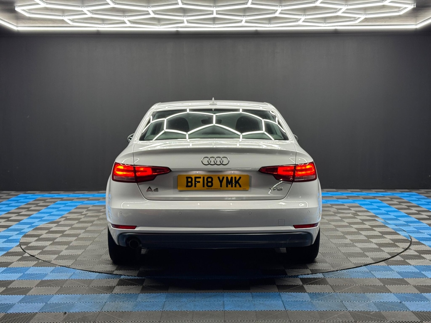 Used Audi A4 2018 for sale - 77386438: Photo 6