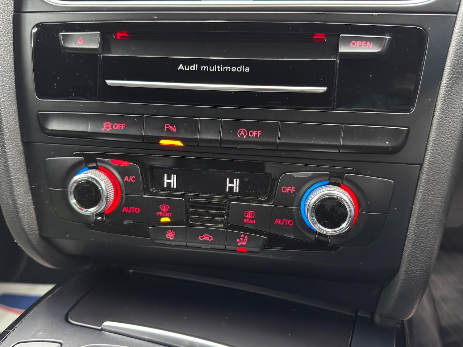 Used Audi A4 2015 for sale - 76607283: Photo 26