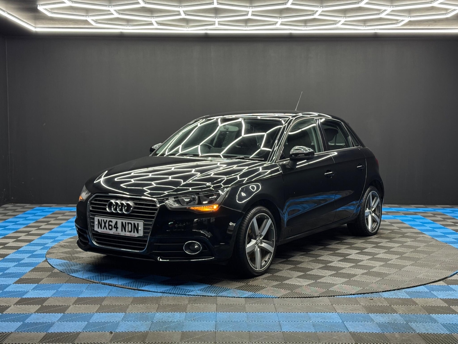 Used Audi A1 2014 for sale - 77015895: Photo 3