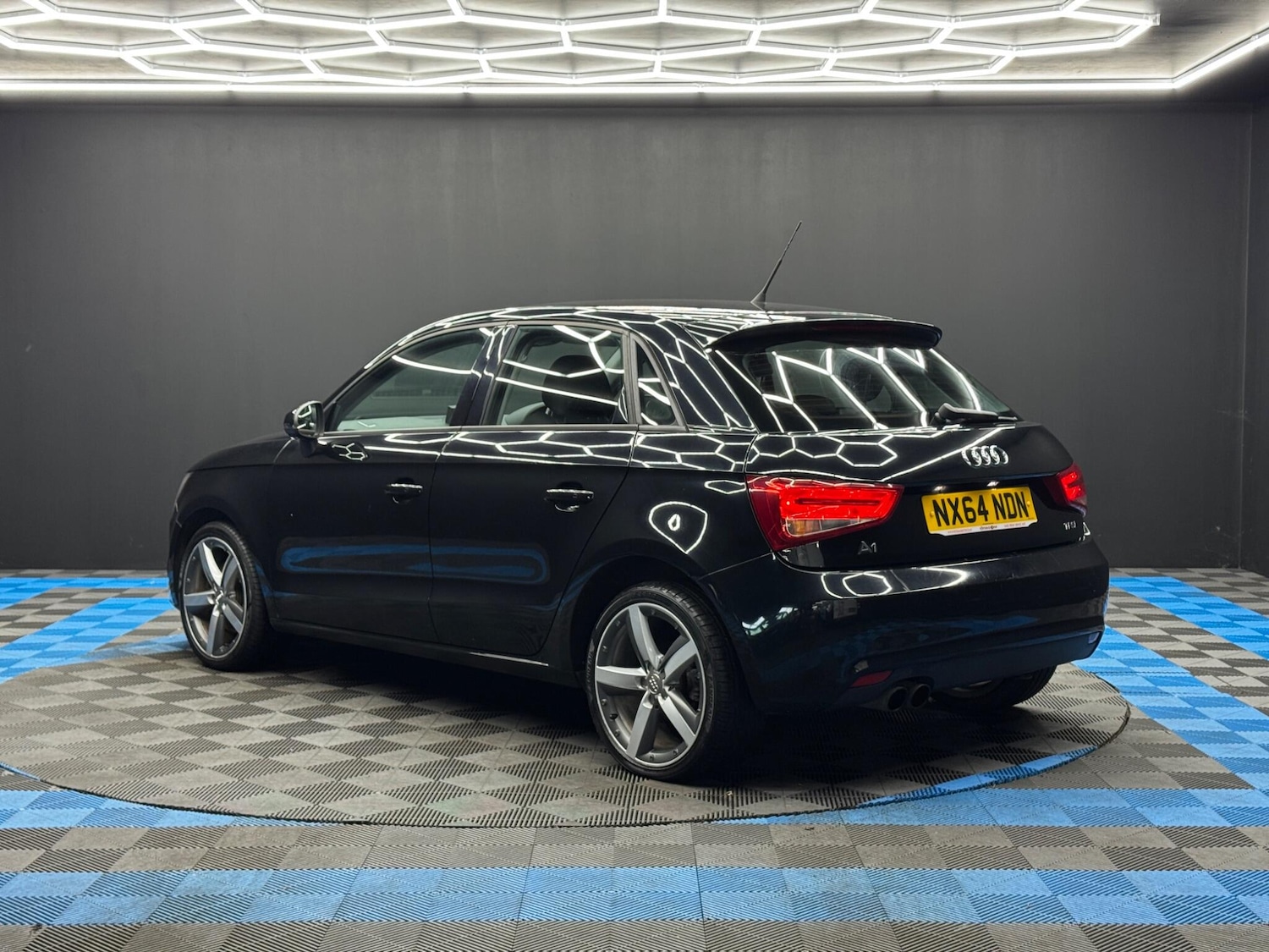 Used Audi A1 2014 for sale - 77015895: Photo 7