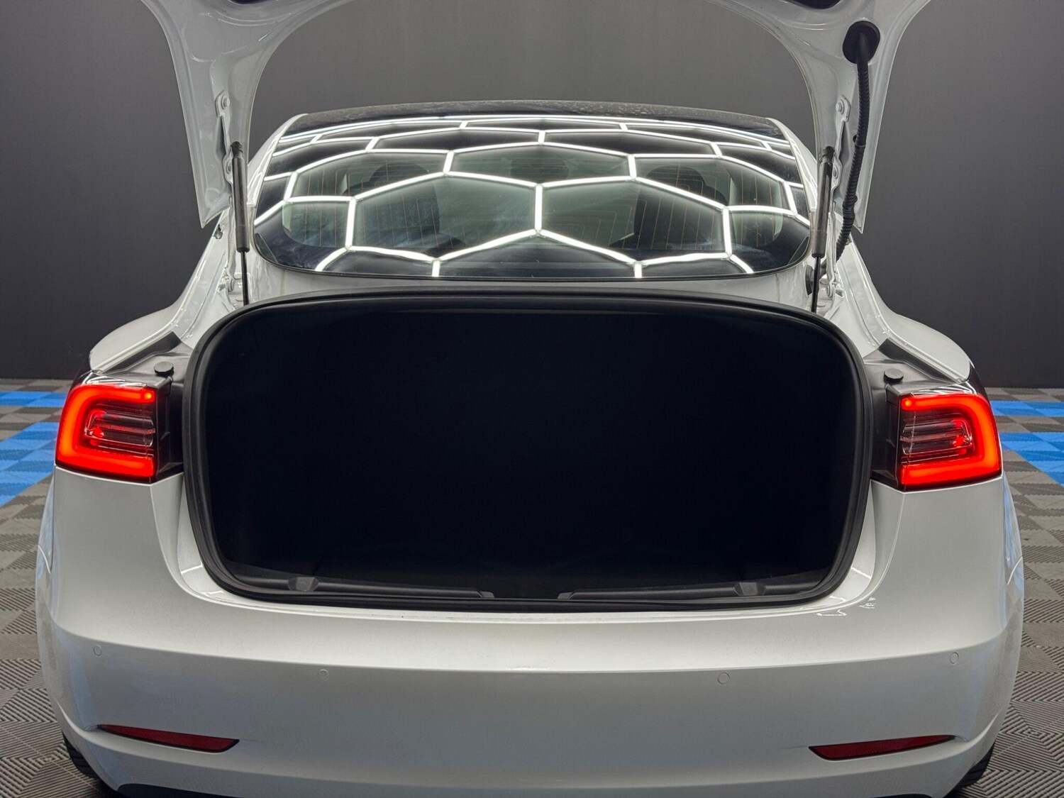 Used Tesla Model 3 2020 for sale - 78156639: Photo 37