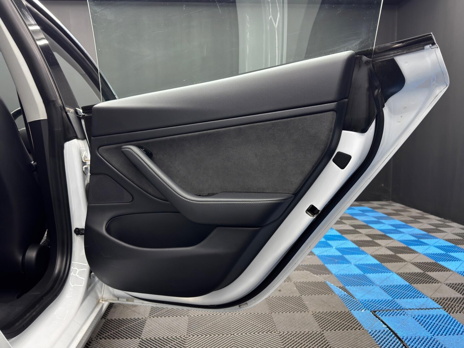 Used Tesla Model 3 2020 for sale - 78156639: Photo 41