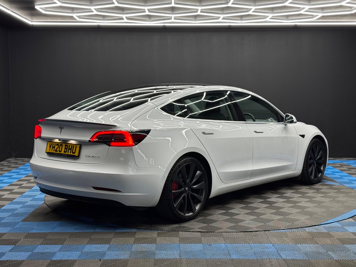 Used Tesla Model 3 2020 for sale - 78156639: Photo 5