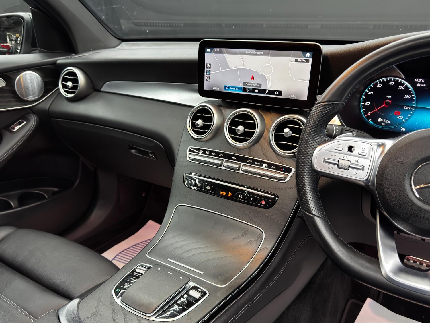 Used Mercedes-Benz GLC 2020 for sale - 76397874: Photo 23