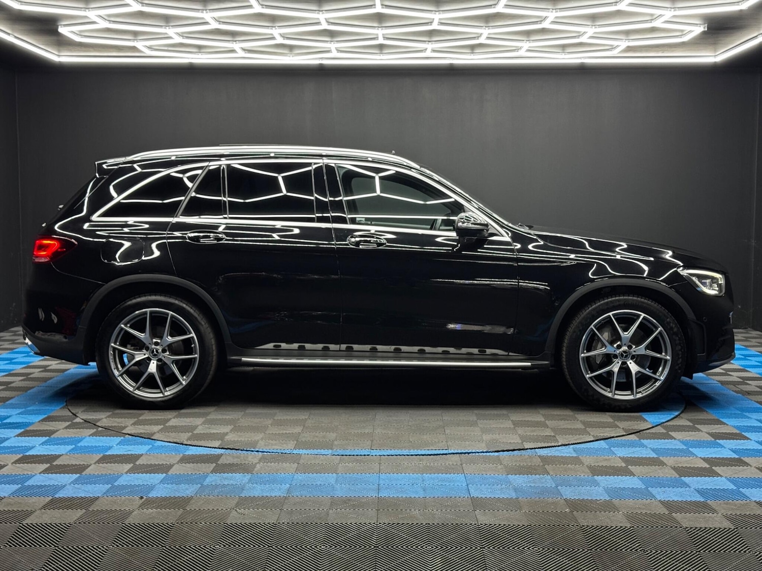 Used Mercedes-Benz GLC 2020 for sale - 76397874: Photo 4