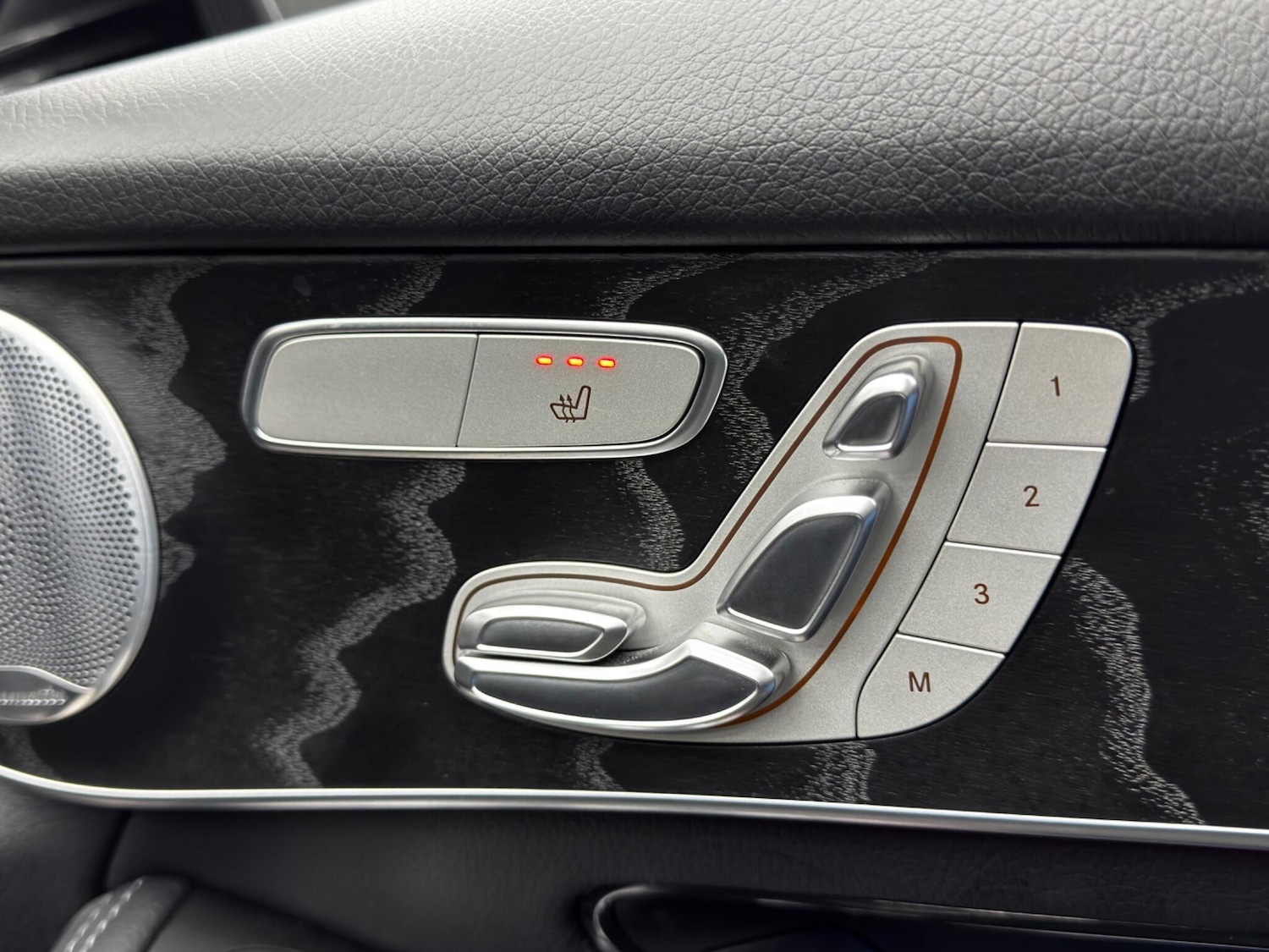 Used Mercedes-Benz GLC 2020 for sale - 76397874: Photo 40