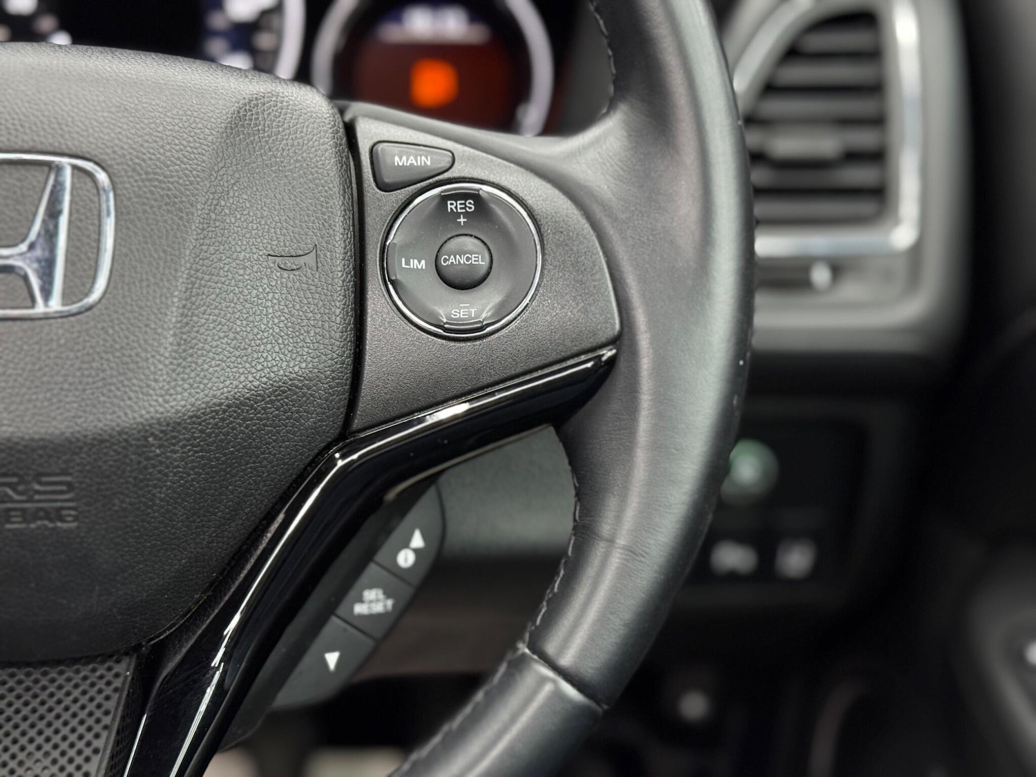 Used Honda HR-V 2017 for sale - 76472277: Photo 21