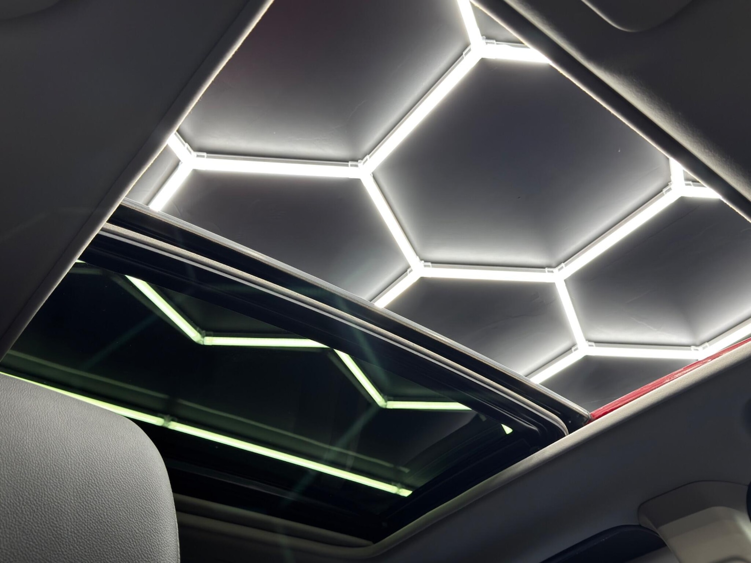 Used Honda HR-V 2017 for sale - 76472277: Photo 32