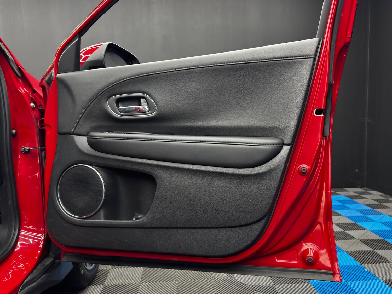 Used Honda HR-V 2017 for sale - 76472277: Photo 36