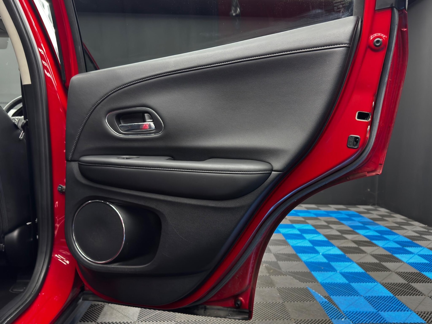 Used Honda HR-V 2017 for sale - 76472277: Photo 38