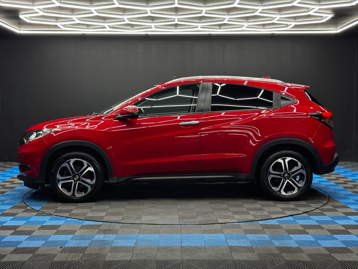 Used Honda HR-V 2017 for sale - 76472277: Photo 8