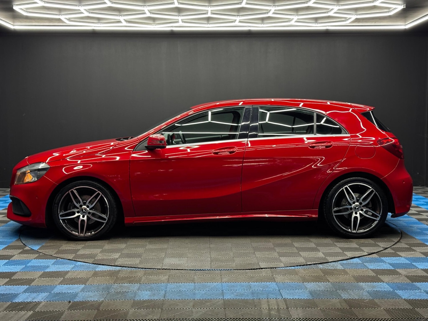 Used Mercedes-Benz A-Class for sale - 77768657: Photo 8