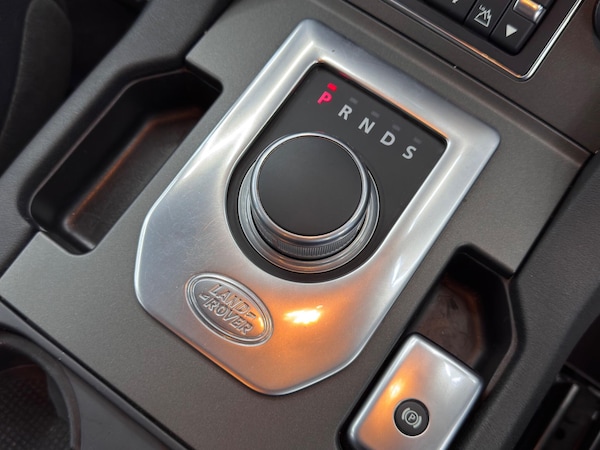 Used Land Rover Discovery 4 2016 for sale - 76137067: Photo 26