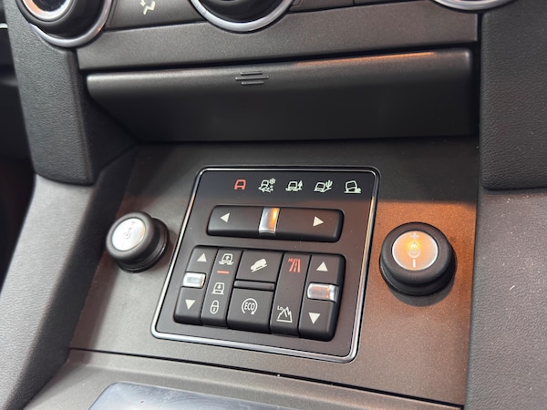 Used Land Rover Discovery 4 2016 for sale - 76137067: Photo 27