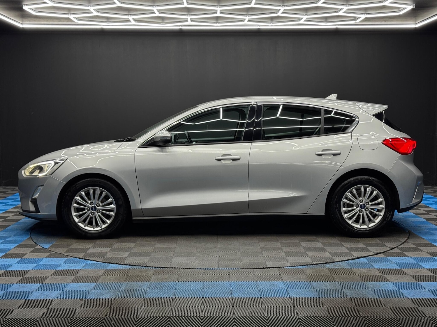 Used Ford Focus 2019 for sale - 77882534: Photo 8