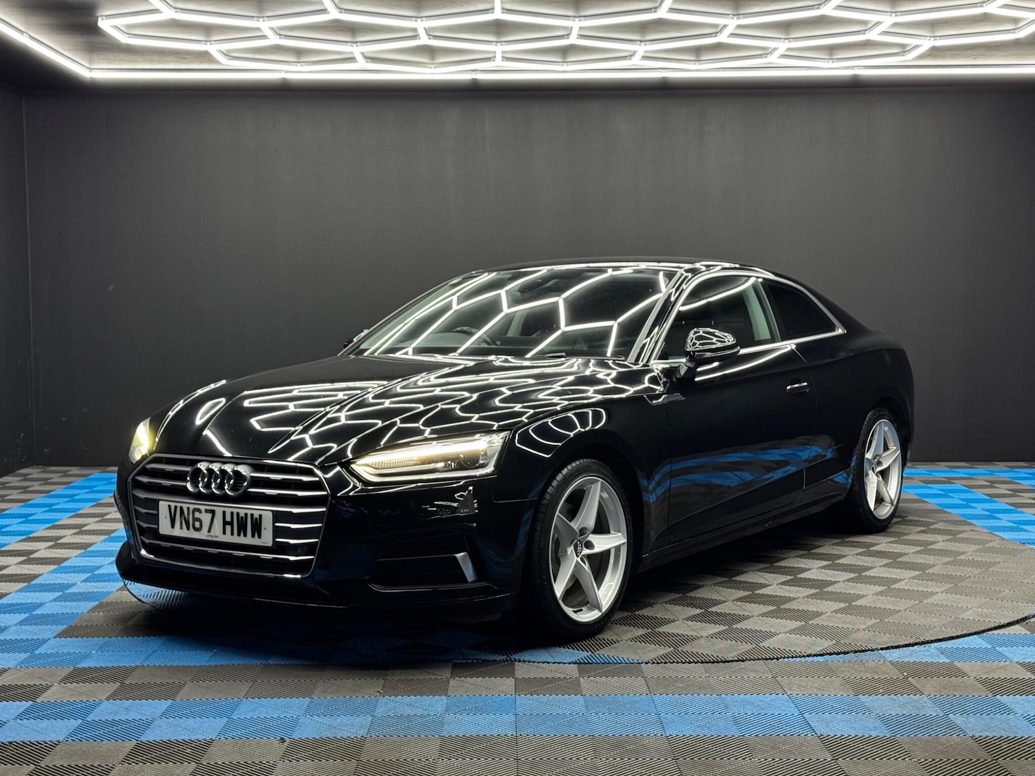 Used Audi A5 2017 for sale - 76727191: Photo 3