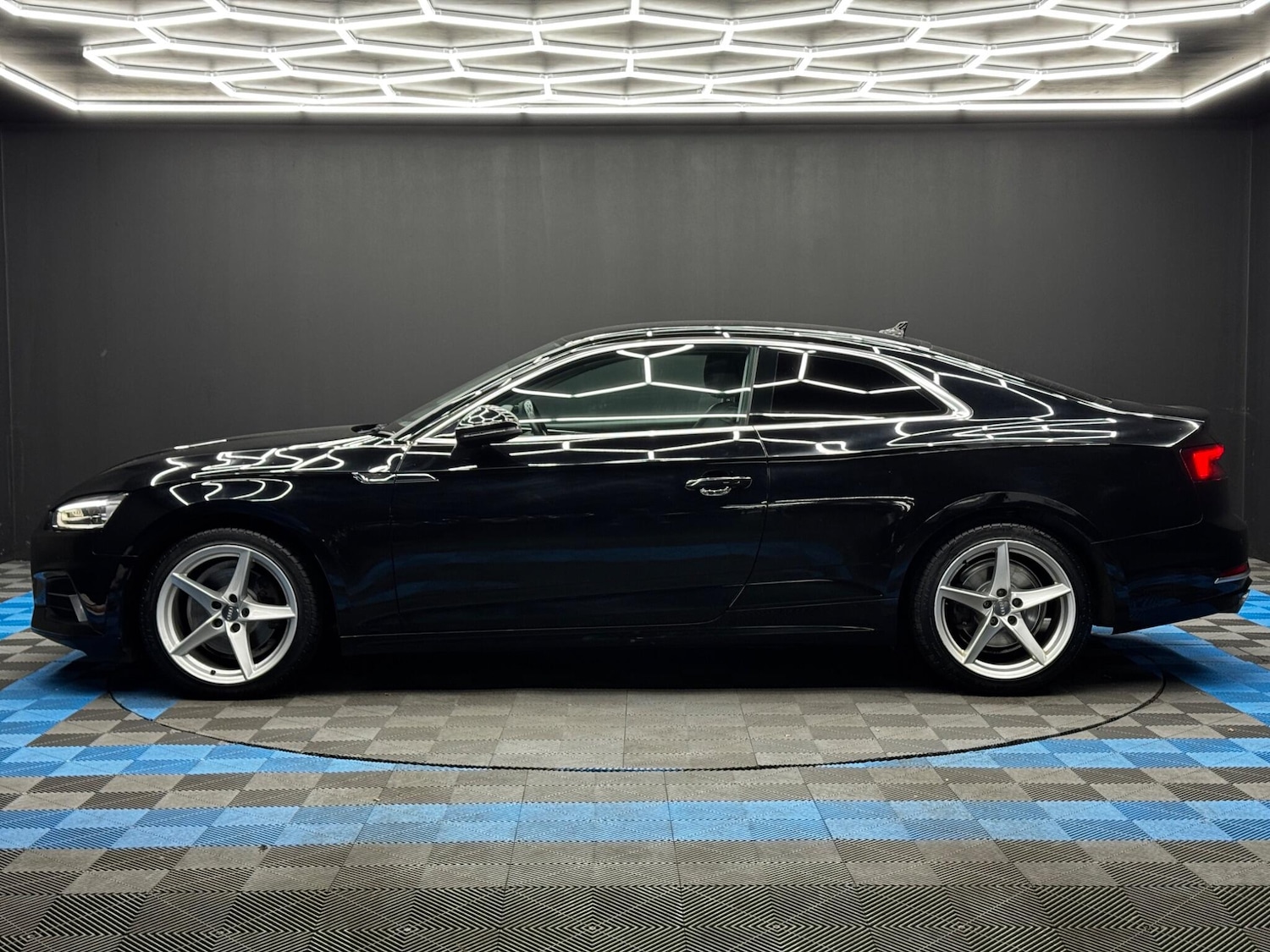 Used Audi A5 2017 for sale - 76727191: Photo 8