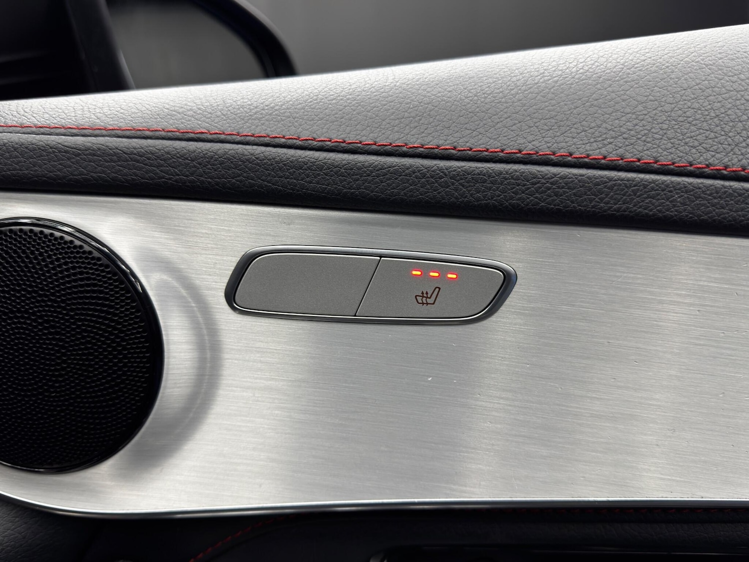 Used Mercedes-Benz GLC 2019 for sale - 76771933: Photo 37