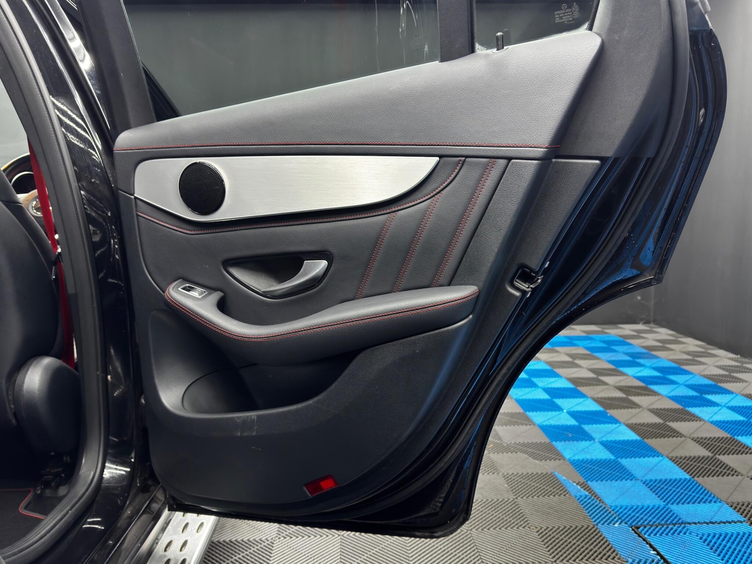 Used Mercedes-Benz GLC 2019 for sale - 76771933: Photo 40